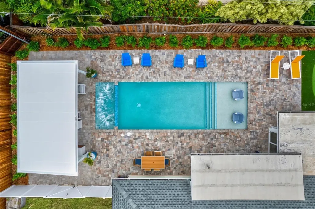 2473 Davis Boulevard Sarasota FL 34237