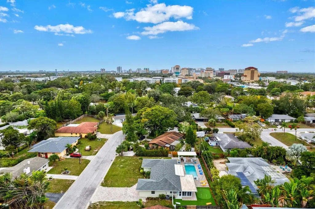 2473 Davis Boulevard Sarasota FL 34237