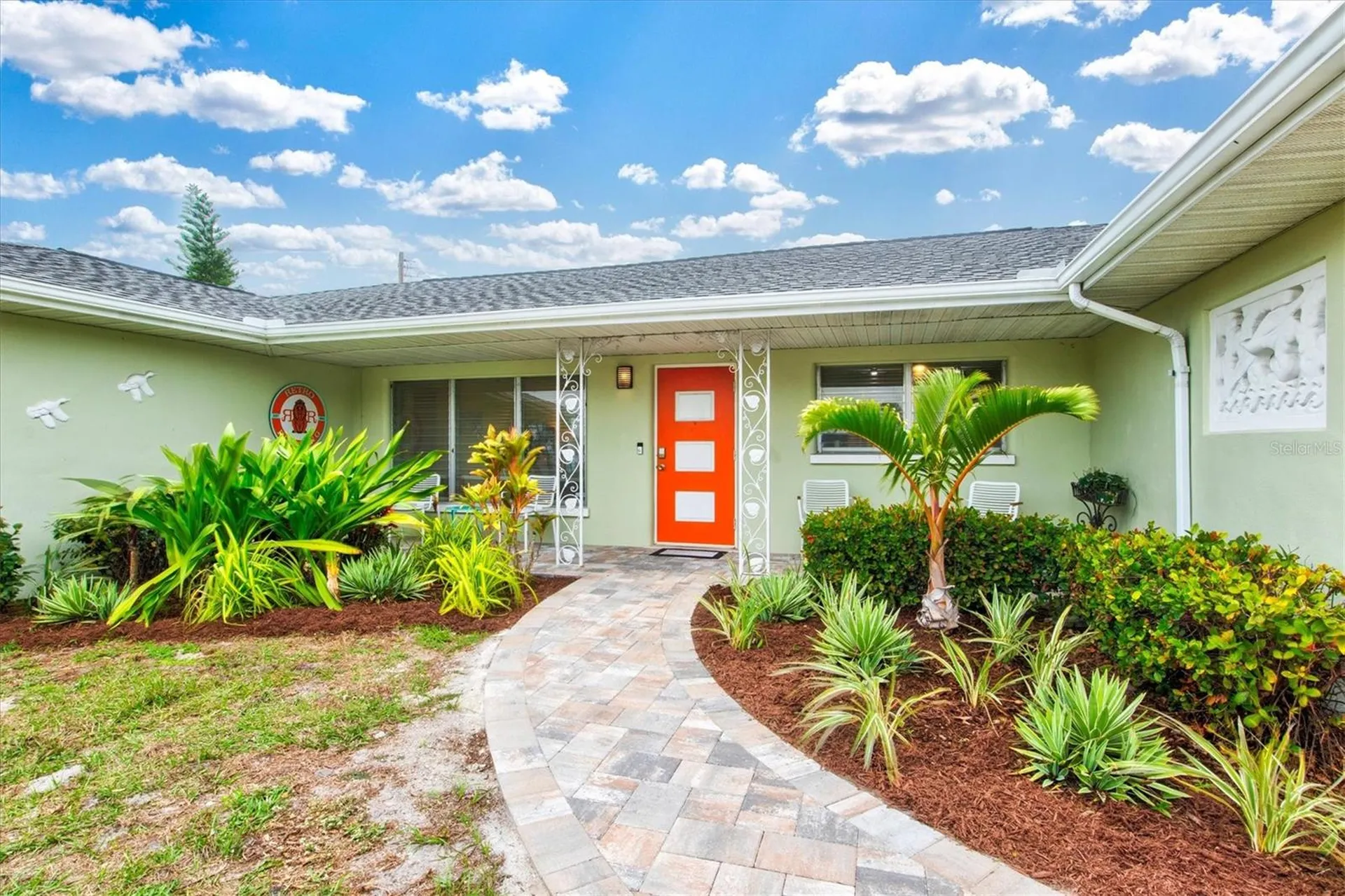 2473 Davis Boulevard Sarasota FL 34237