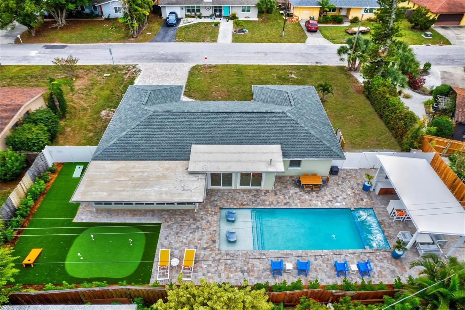 2473 Davis Boulevard Sarasota FL 34237