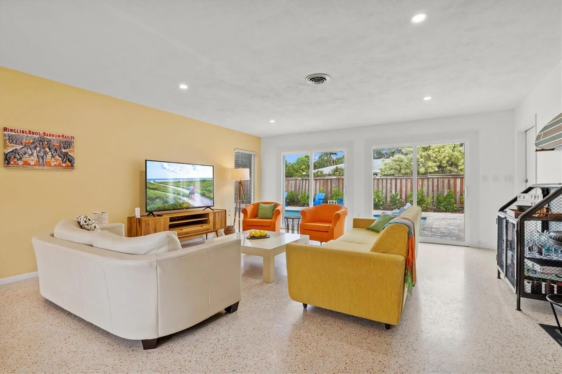 2473 Davis Boulevard Sarasota FL 34237