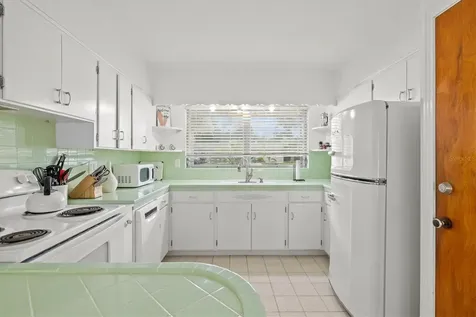2473 Davis Boulevard Sarasota FL 34237