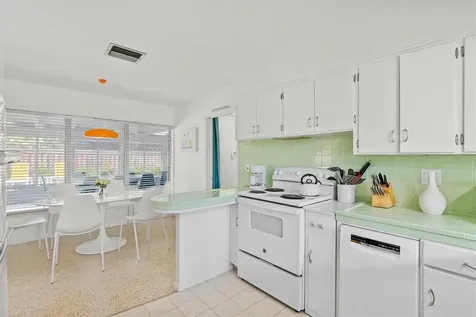 2473 Davis Boulevard Sarasota FL 34237