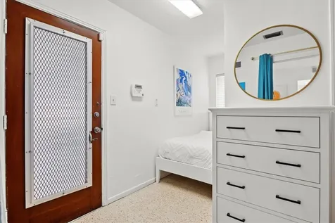 2473 Davis Boulevard Sarasota FL 34237