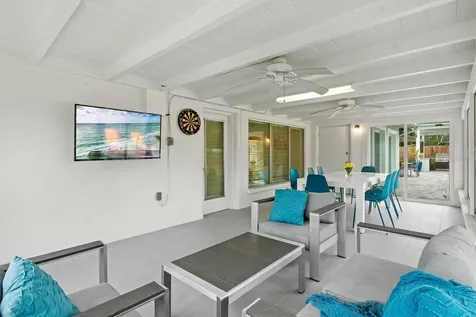 2473 Davis Boulevard Sarasota FL 34237
