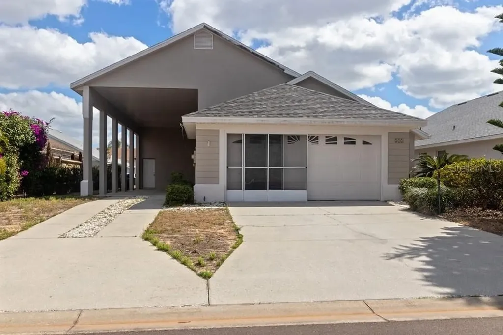 222 Thornton Park Avenue Davenport FL 33897