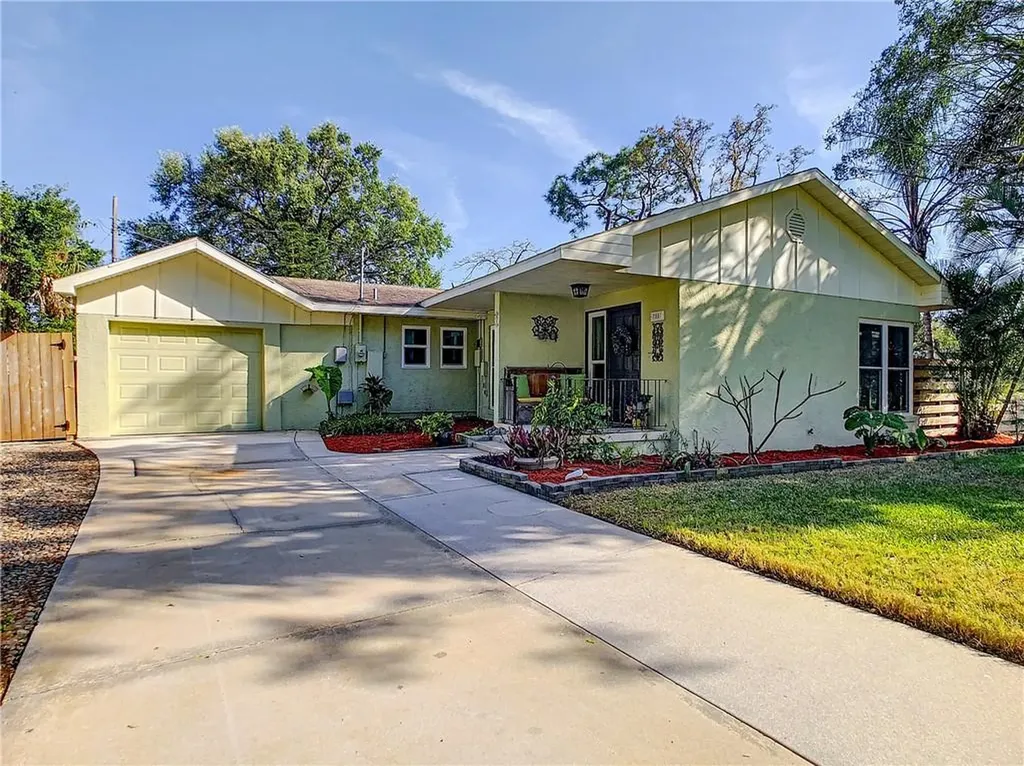 7807 Portosueno Avenue Bradenton FL 34209