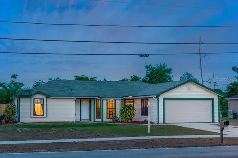 2501 Courtland Boulevard Deltona FL 32738