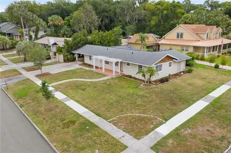 104 N Grandview Street Mount Dora FL 32757