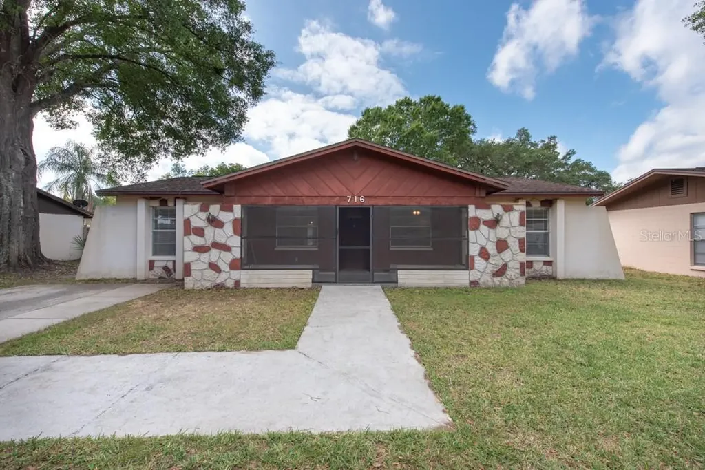 716 Innergary Place Valrico FL 33594