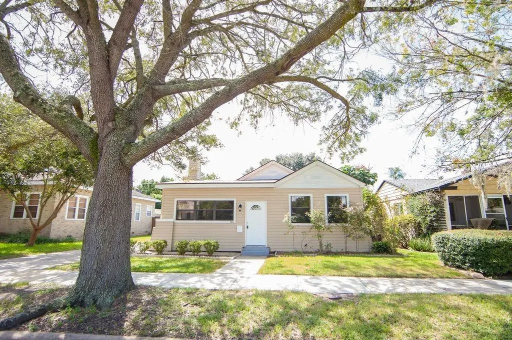 922 W Princeton Street Orlando FL 32804
