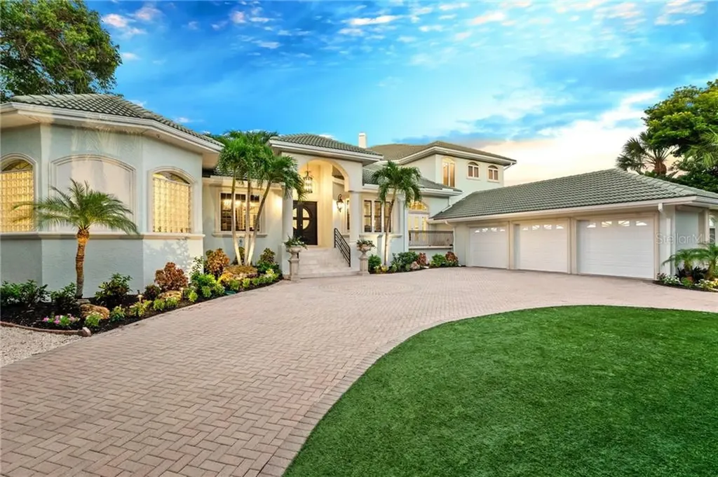 7433 Midnight Pass Road Sarasota FL 34242