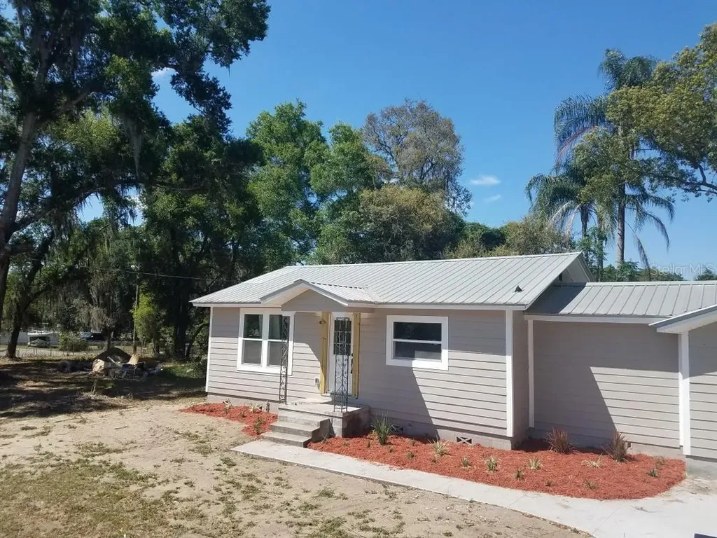 37241 Warren Avenue Dade City FL 33523