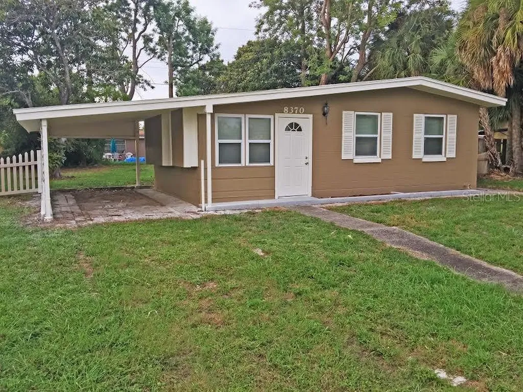 8370 Bumford Avenue North Port FL 34287