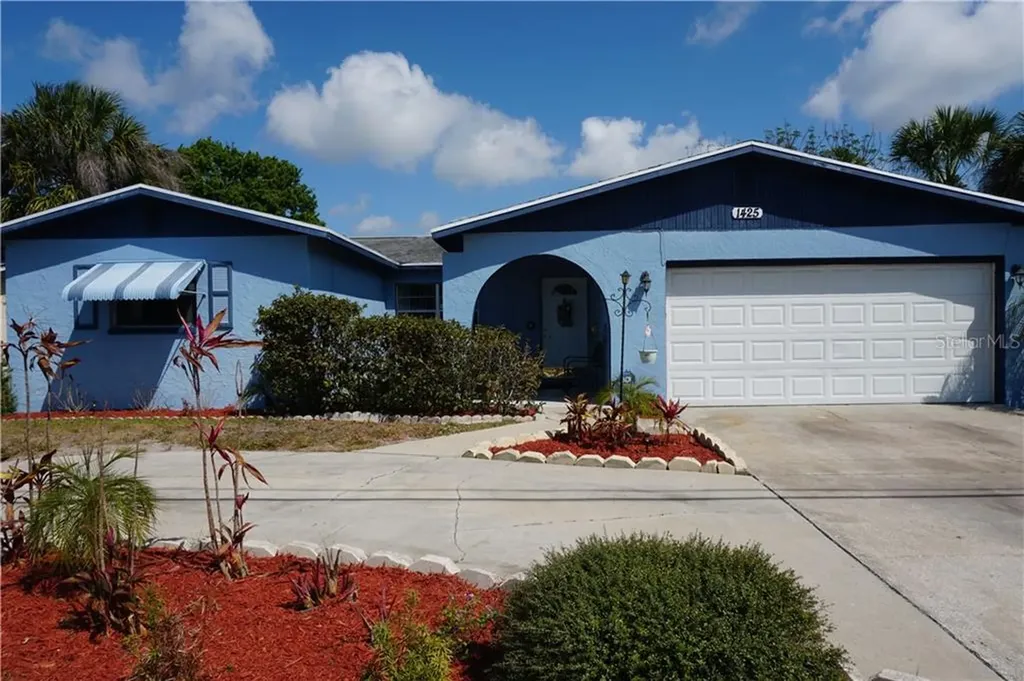 1425 54th Avenue S St Petersburg FL 33705