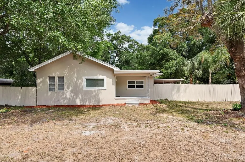 1606 E Nome Street Tampa FL 33604