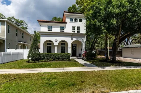 1227 28th Avenue N St Petersburg FL 33704