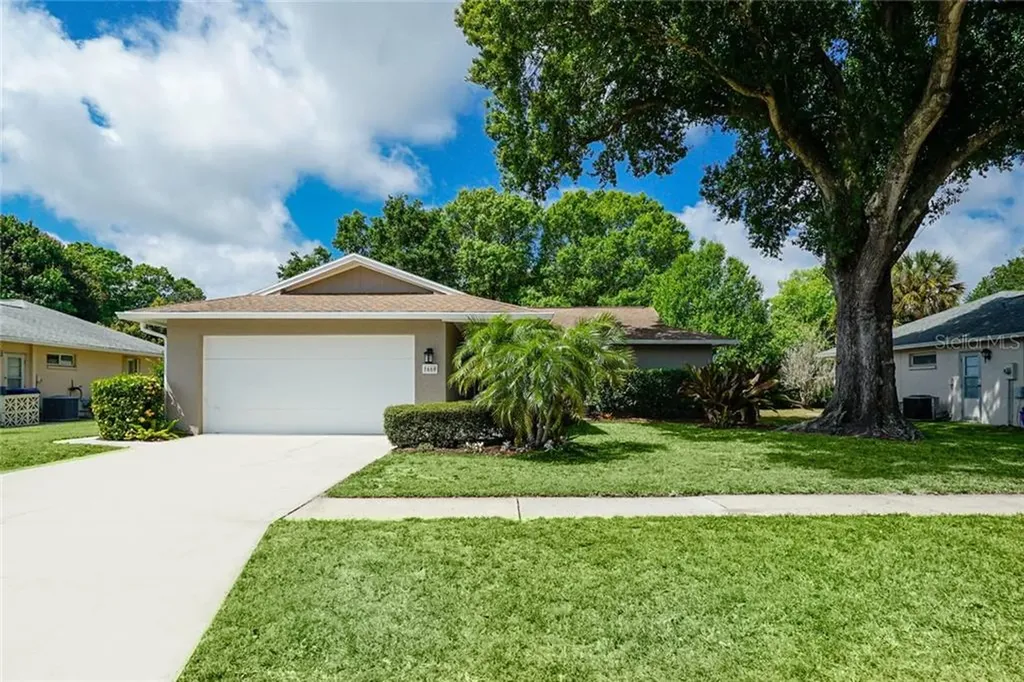1660 Springwood Drive Sarasota FL 34232