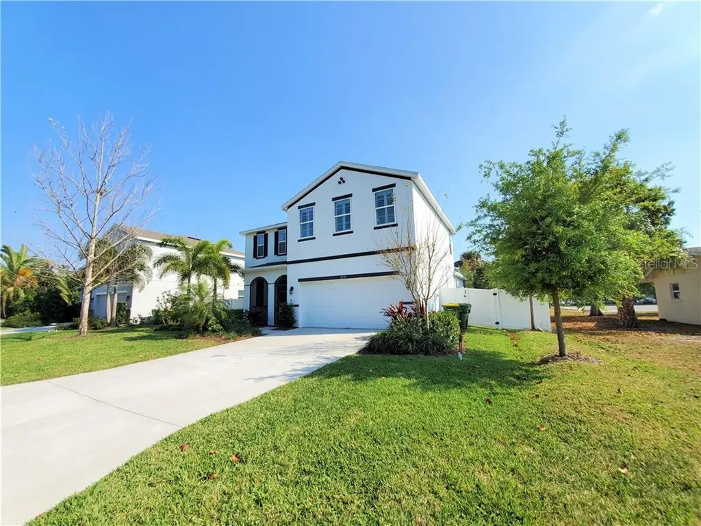 2068 Goldenrod Street Sarasota FL 34239