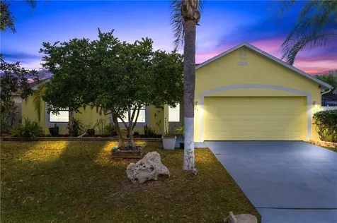 304 Alegriano Court Kissimmee FL 34758