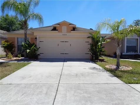4324 Country Hills Boulevard Plant City FL 33563