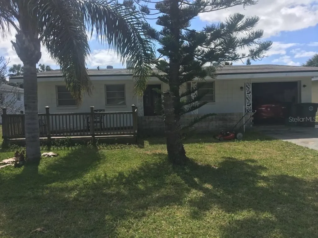 428 Manhattan Avenue Daytona Beach FL 32118