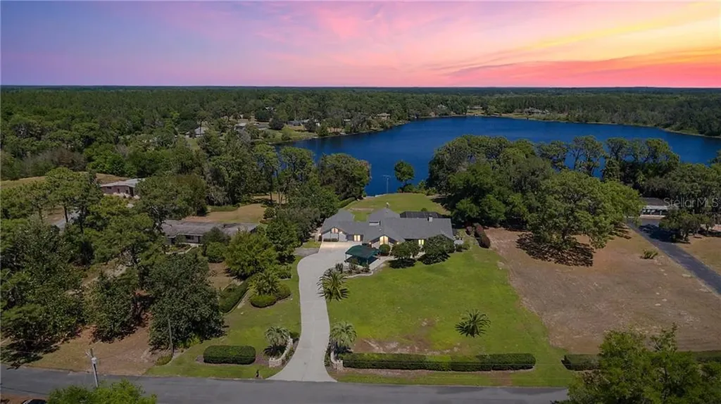 15129 SE 103rd Place Road Ocklawaha FL 32179