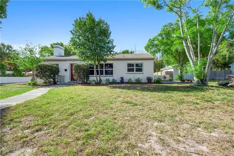 420 45th Avenue S St Petersburg FL 33705