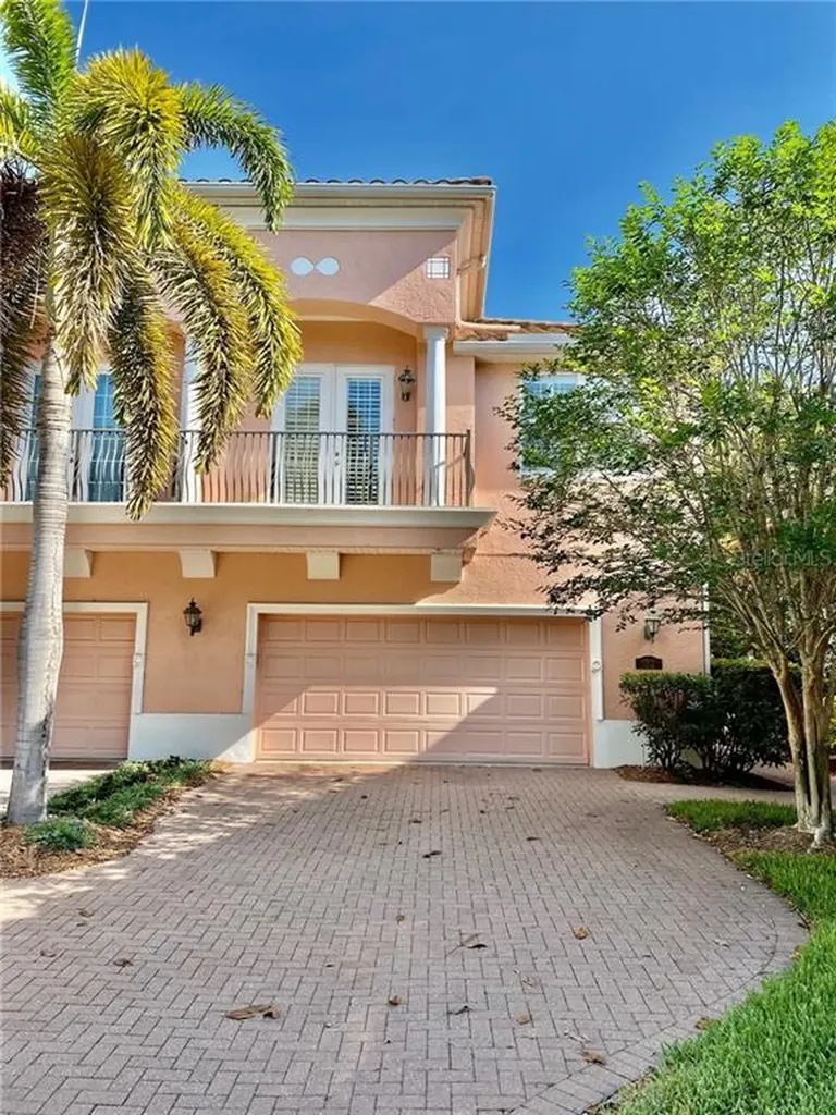 132 Banyan Bay Drive St Petersburg FL 33705