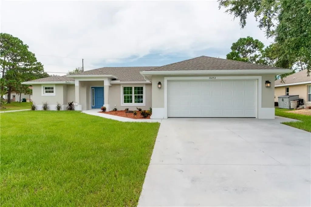 10252 Asbury Avenue Englewood FL 34224