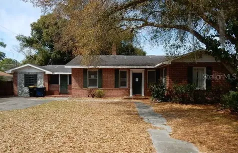 122 Noxon Street Auburndale FL 33823