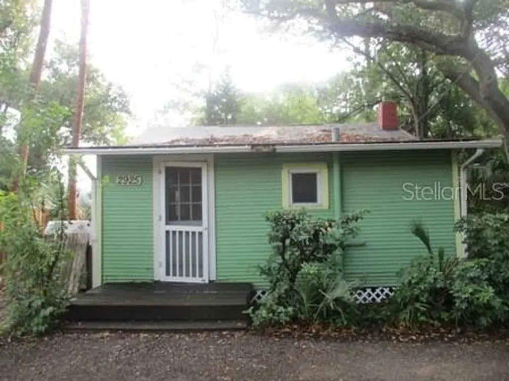2925 49th Street S Gulfport FL 33707