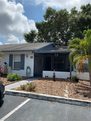 7316 Parkside Villas Drive N St Petersburg FL 33709