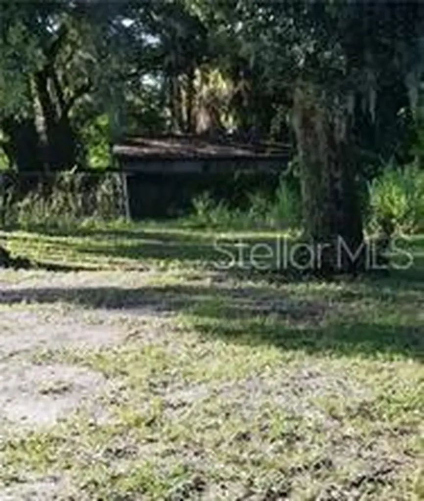 3625 E North Bay Street Tampa FL 33610