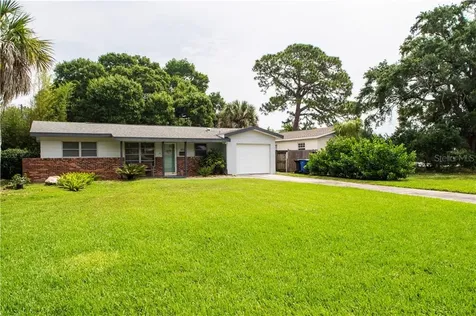 4511 Venetian Boulevard NE St Petersburg FL 33703