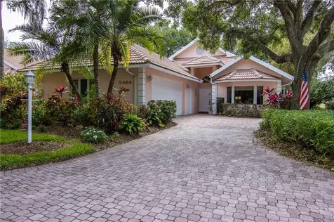 5464 Golf Pointe Drive Sarasota FL 34243