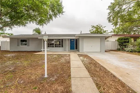 5926 27th Avenue N St Petersburg FL 33710