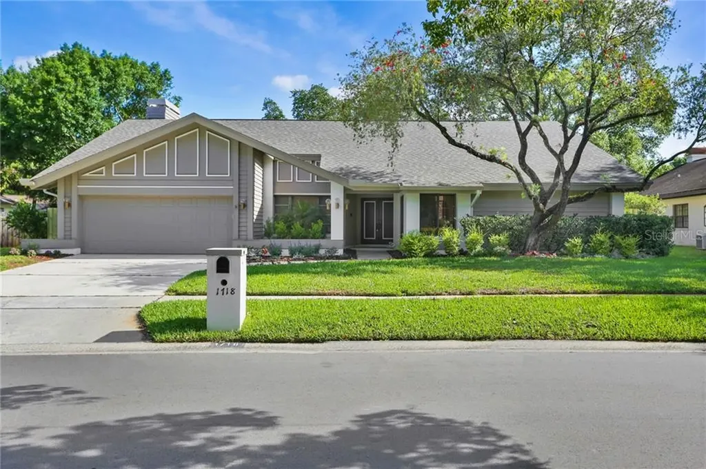 1718 Magdalene Manor Drive Tampa FL 33613