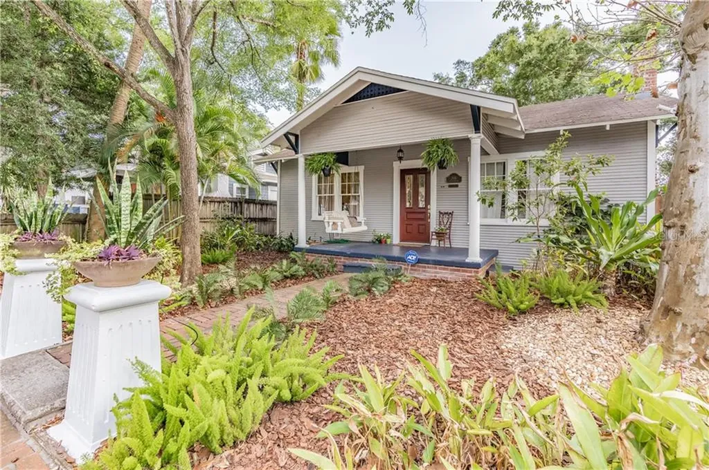206 W Hilda Street Tampa FL 33603