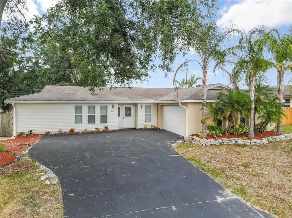 611 El Camino Real N Lakeland FL 33813