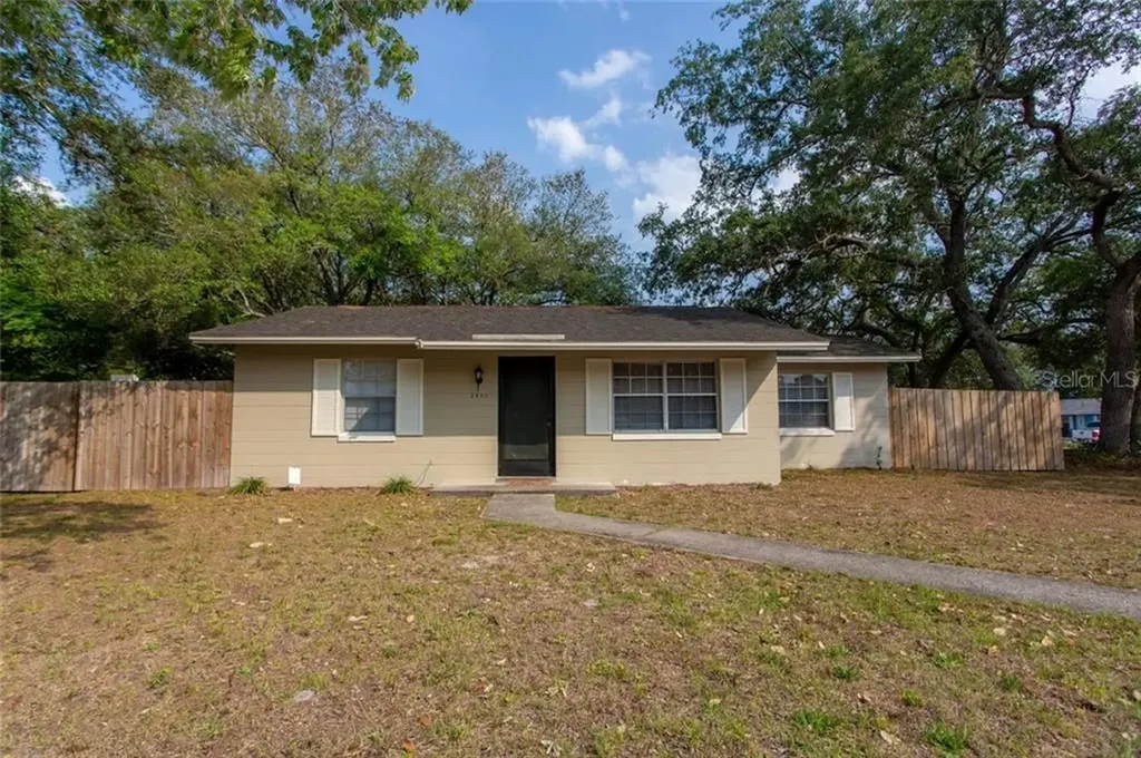 2401 Adams Avenue Deltona FL 32738
