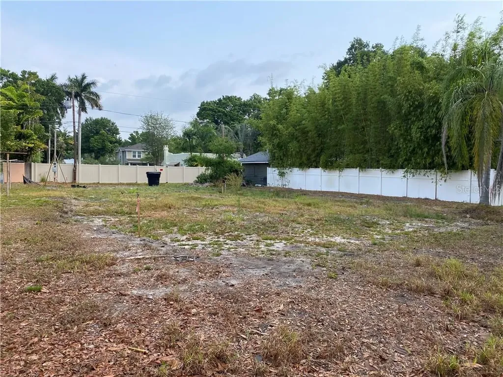215 16th Avenue NE St Petersburg FL 33704