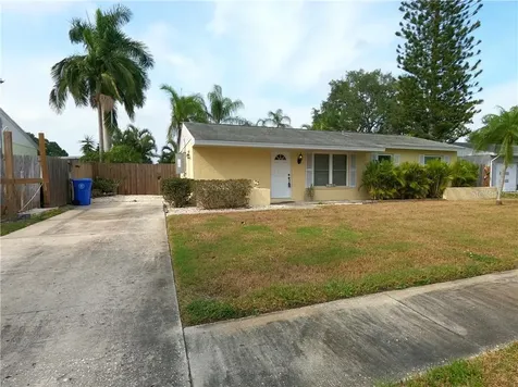 3708 27th Avenue W Bradenton FL 34205