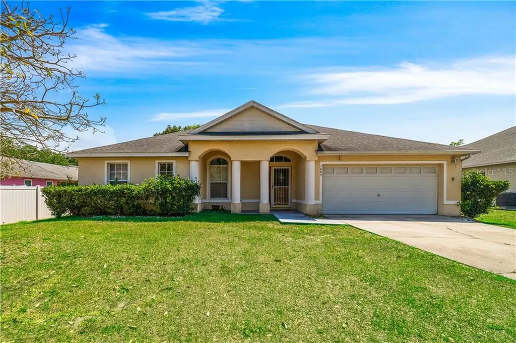 1085 E 10th Street Saint Cloud FL 34769