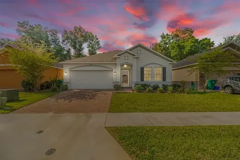 248 W Fiesta Key Loop Deland FL 32720