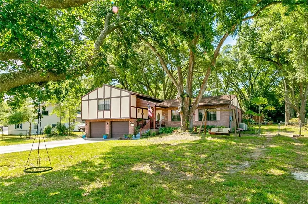 37520 Moore Drive Dade City FL 33525