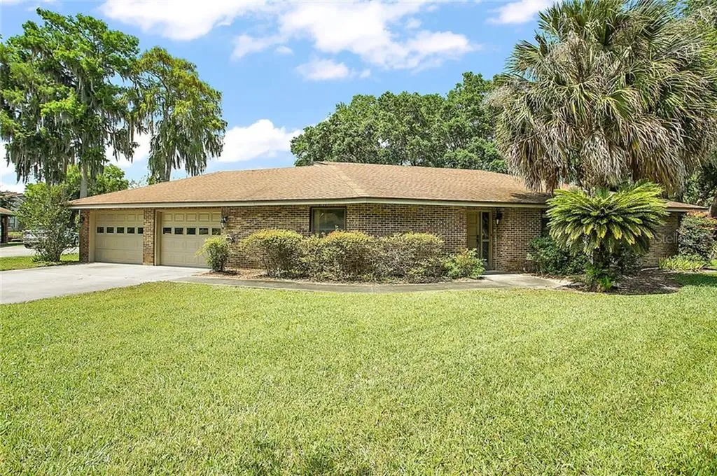 408 W Delaware Street Tavares FL 32778