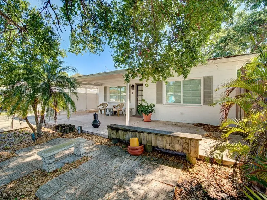 824 67th Street S St Petersburg FL 33707