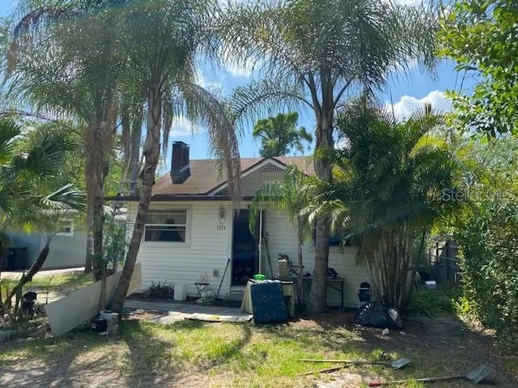 1324 Cloverlawn Avenue Orlando FL 32806