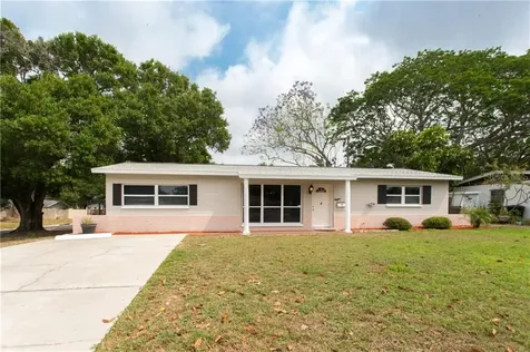 5697 33rd Avenue N St Petersburg FL 33710